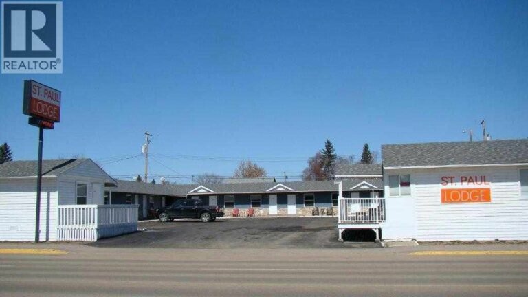 St. Paul Lodge - St. Paul, Alberta image 1