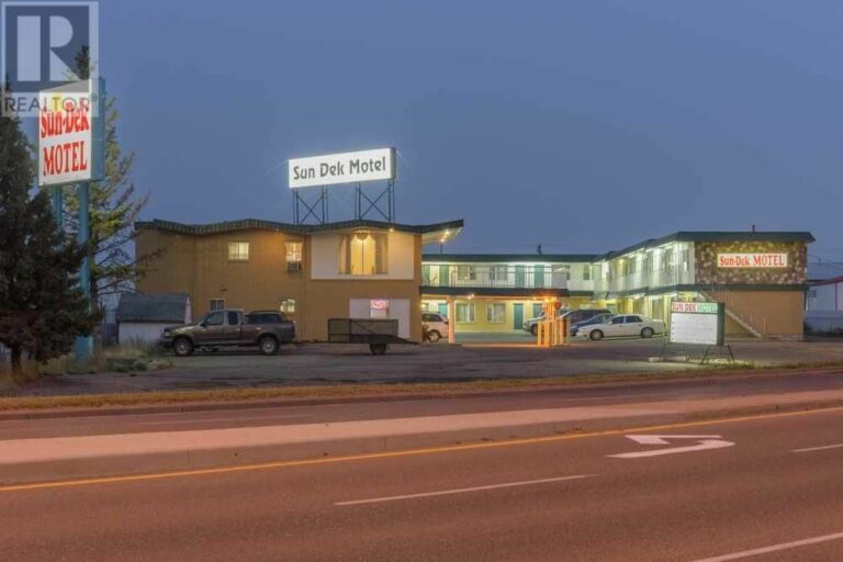 Sun Dek Motel - Medicine Hat AB image 1