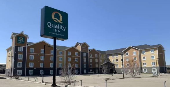 SOLD - Quality Inn - Estevan Saskatchewan image 1